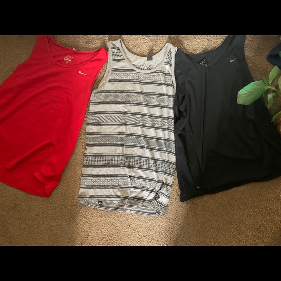 Nike Other - 2 Nike and one other Tank Top